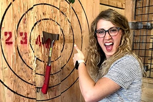 Axe-Throwing-Saint-Paul-Slider-6